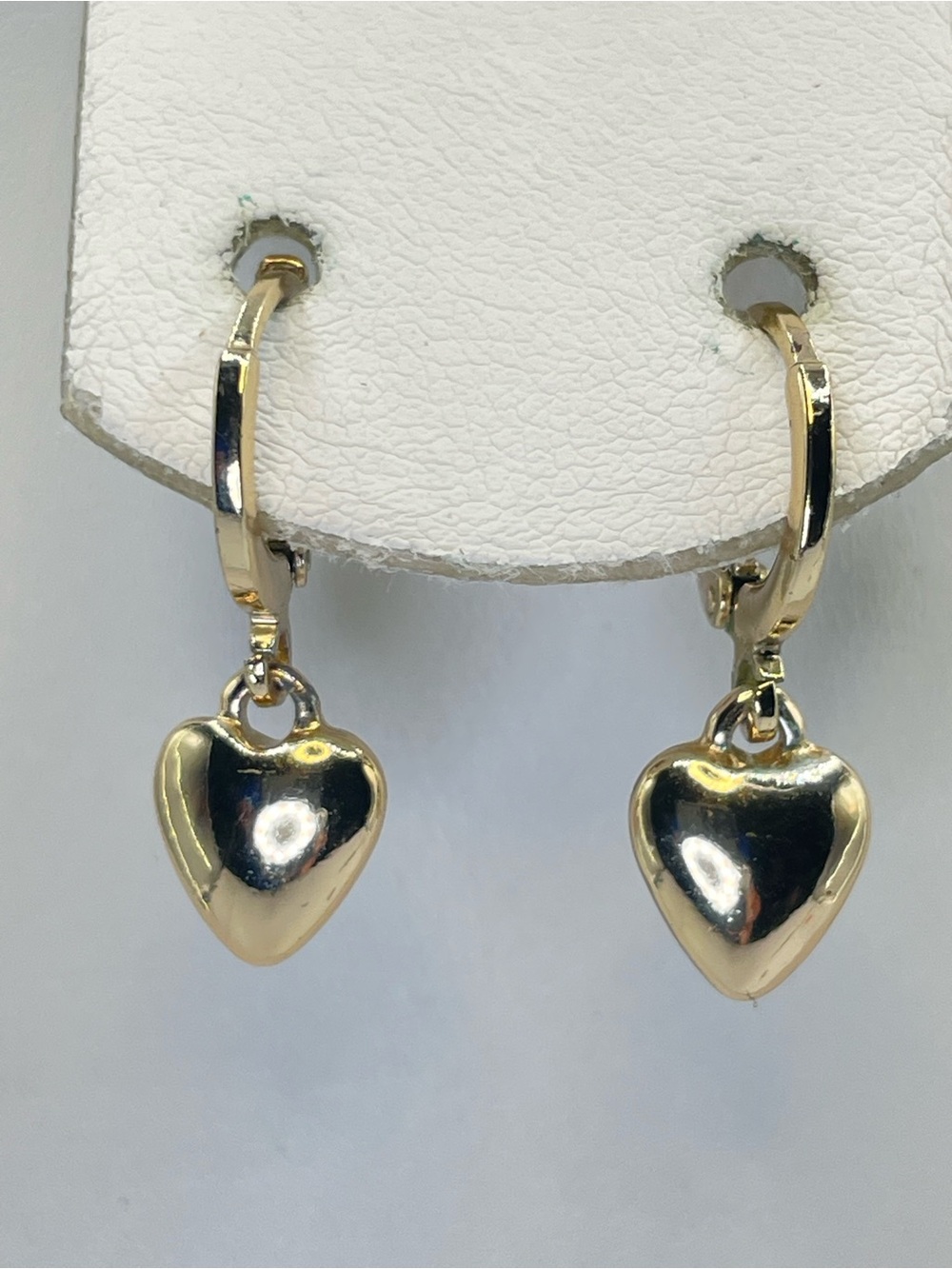 Gold Tone Puffy Heart Hoop Earrings Romantic Y2K Dangle Charm